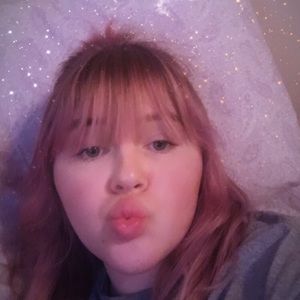 Meet your Posher, Ella